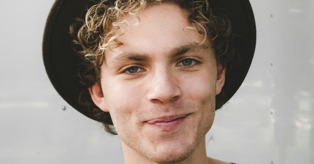 20 Clear Signs a Cancer Man Has Feelings for You (+ What to Do!)